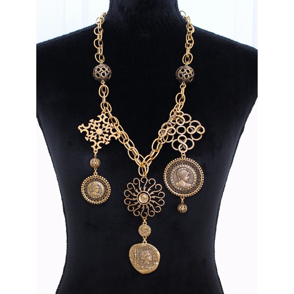 Oscar de la Renta Coin-Portrait Medallion Necklace
